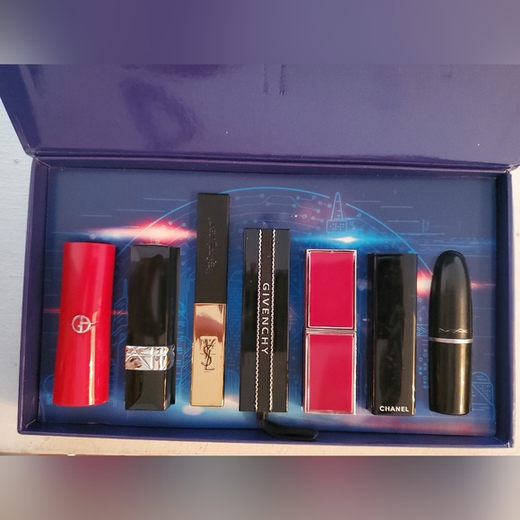 Designer Lipstick Collection - Picture 2 of 3